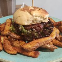 Burguer at Holy Cow in Edinburgh