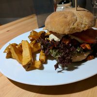 Jackfruit Burger with chips at Holy Cow in Edinburgh