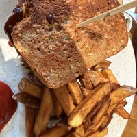 Quarter pounder (buns out of stock)  at Holy Cow in Edinburgh