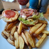 Burger and Chips at Holy Cow in Edinburgh