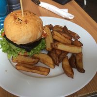 Muu burger "Nori fisch" at Holy Cow in Edinburgh