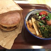 Pita and small vegan bowl at So Nat - Bourdaloue in Paris
