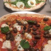 Vegan pizza at Altro Pizza in Williamstown