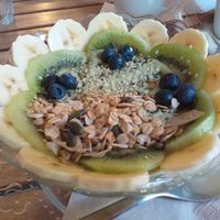 Green deli smoothie bowl at Itacate in Barcelona