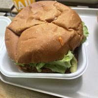 Crispy burger 🍔   at Season Square in Paris