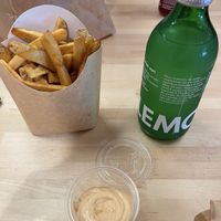 Small menu with wrap, side and drink  at Season Square in Paris