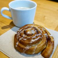 Cinnamon Roll at Season Square in Paris