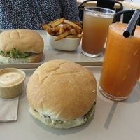 burgers at Season Square, Paris at Season Square in Paris