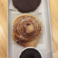 Desserts  at Season Square in Paris