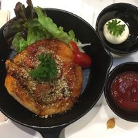 Roti Pizza with Vegan Sausage at Veganerie - Ratchathewi in Bangkok