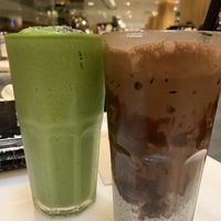 Kale smoothie, no guilt choc smoothie  at Veganerie - Ratchathewi in Bangkok