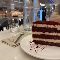 Ted velvet cake   at Veganerie - Ratchathewi in Bangkok