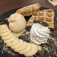 Banoffee waffles at Veganerie - Siam Paragon in Bangkok