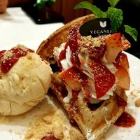 We came back 4 times for desserts 😋 at Veganerie - Ratchathewi in Bangkok