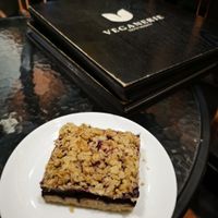 Oat bar for dessert 👍 at Veganerie - Ratchathewi in Bangkok