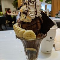 Death by chocolate sundae at Veganerie - Ratchathewi in Bangkok
