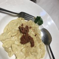 vegan mac&cheese - i was so excited i just started eating ... but pretty disappointing tbh at Veganerie - Ratchathewi in Bangkok