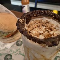 Milk Shake Appreciation Day for #Febuvegan  at Ahimsa Burgers in Florianopolis