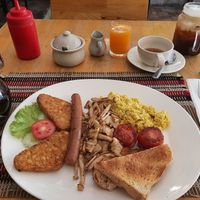 Breakfast set with Thai tea at Vegan Heaven in Chiang Mai