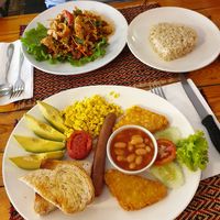 Breakfast set 2 and thai salad at Vegan Heaven in Chiang Mai