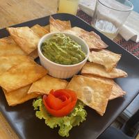 Guacamole mit speziellen takkos- sehr lecker   at Vegan Heaven in Chiang Mai