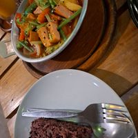 Fruit and vegetable stir fried at Happy Veggie in Koh Lanta