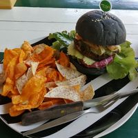 Veggie burger with crisps at Happy Veggie in Koh Lanta