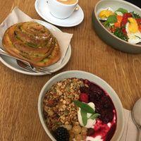 Delicious vegan „granola bowl“ with different toppings including soy yoghurt. at Mok in Brussels