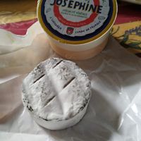 Josephine at Jay & Joy in Paris