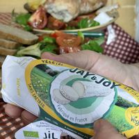 This doesn’t contain goats’ milk. But you might not realise it.  at Jay & Joy in Paris