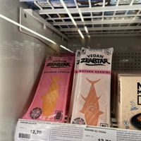 vegan salmon and tuna  #Veganuary at Jay & Joy in Paris