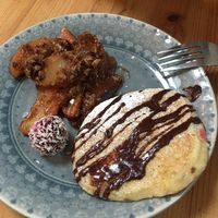 Vegan  pancake, apple cinnamon crumble nd raw ball and all of this for 39 SKK at Cafe Trubbel in Malmo