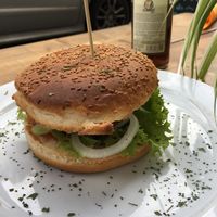 Tasty Vegan Crusty Burger at Nimm's Grun in Darmstadt
