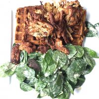 chickn & waffles at Vegano in Montreal