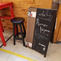 Sign at the door so you won't miss it at Yan Ken Pon - Mercado San Fernando in Madrid