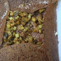 around 10€ for a big buckwheat-seitan-potato-mushroom pancake at Ty Veg in Perros-guirec