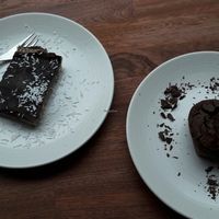 Dessert - caramel cake and brownie at Venchi in Odense