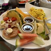 American Vegan (Scrambled Tofu statt Joghurt mit Müsli)  at Cafe Jolie in Regensburg