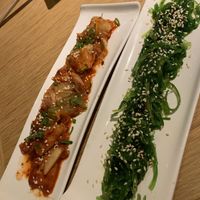 Seaweed salad and Kimchi at MakiMaki Sushi Green in Cologne