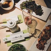 vegan BBQ meat, kimchi, miso soup, starter salad, all was so good at MakiMaki Sushi Green in Cologne