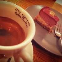 Double espresso and Raw cake at Coffee&Cake in Zadar