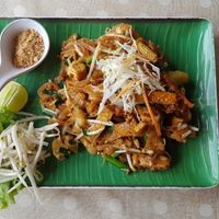 vegetarian pad thai at Jungle Kitchen in Ao Nang
