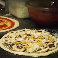Vegan pizza in the making at Le Agavi in Trieste