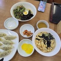 Dumplings are likely containing meat. at Bongeunsa Temple - 봉은사 in Seoul