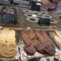 Everything on a golden tray is vegan! at Marques Free From in Madrid