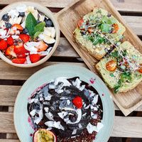 Bestel meerdere gerechten en deel!!  at O'YO - Brabantdam in Ghent