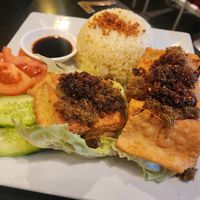 Lemongrass and ginger tofu at Pho 68 in Lithgow