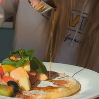 Vegan pancake with fruits! For CHF 17 at KaffeeKlatsch in Davos Platz