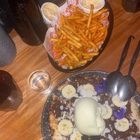 My very first vegan restaurant meal. Went there for a mate’s birthday night dinner.                           pizza’s overall 8.5/10, chips 9/10, Choco banana pizza 10/10.  at Red Sparrow Pizza in Collingwood