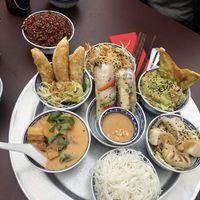 4,50 the bowl ! Rice and noodles as extra  at 1990 Vegan Living in Berlin